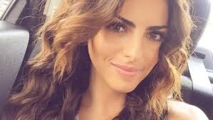 Quién es Isabel Burr, actriz que interpretó a Adela Noriega?