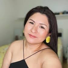 Dora Rincon's Instagram, Twitter & Facebook