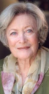 Little treat. Eve Brenner, now 99, aka Jora Mirell (Corena) in STV  "Remember". Also Inad in TNG, various SciFi and other genres. She has a  successful 68-year career with a last credit