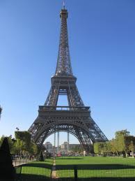 It is the favorite attractive building loved by most of the tourist. Snappygoat Com Free Public Domain Images Snappygoat Com Eiffel Tower French Paris 231017 Jpg