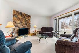 🏡 NEW LISTING 🏡 MLS A2120700 $309,900 5624-39th St, Lloydminster AB This  well maintained home is waiting for its next family to enjoy the same way  these sellers have for the last