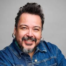 Ruben Urrabazo's Instagram, Twitter & Facebook