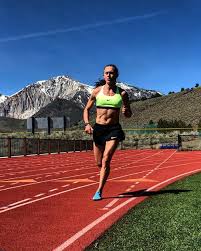 Midwest girl, born and raised in iowa. Shelby Houlihan Upsets Jenny Simpson At Usatf Championships Canadian Running Magazine