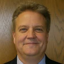 How to Succeed as a New CEO Following a Superstar