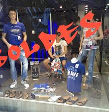 Parano Est En Pleine Soldes Tout Doit Disparaitre Car Dans Quelques Semaines La Rentree Arrive Les Prix Fondent Chez Parano Profite Diesel Super Jeans