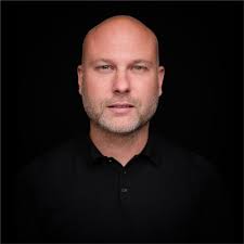 Na een maandenlange intensieve samenwerking met Spirited Union Distillery  Ruben Maduro Rogier Post kunnen we met trots de Loft House rum presenteren.  Deze gelimiteerde bruine rum is speciaal…