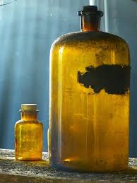 Recette De Lotion Astringente A L Hamamelis Aux Huiles Essentielles De Genevrier De Lavande Speciale Peaux Grasses A Ac Recette De Lotion Lotion Astringent