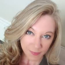 Kelli Parks's Instagram, Twitter & Facebook