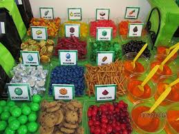 Minecraft Birthday Party Game Ideas Fun Food At A Minecraft Birthday Party See More Party Planning Ideas At Catchmyparty Com Minecraft Party Decorations Minecraft Birthday Minecraft Party Food