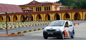 B full motor license price. Jpj To Roll Out New Star Rating System For Driving Schools In Malaysia Auto News Carlist My