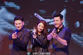 Diện những bộ trang phục mỏng manh khi sải bước trên thảm đỏ, các ngôi sao hoa ngữ khiến dân tình vừa thương vừa buồn cười với những phản ứng khó đỡ. Triá»‡u Lá»‡ DÄ©nh Báº­t Khoc Vi Bá»‹ Chá»‰ Trich Vo Tinh Sau Cai Cháº¿t Cá»§a Báº¡n Diá»…n