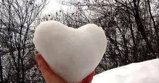ألبومات صور منوعة البوم صور شكل راس قلب حب بعدة تصميمات صور مختلفة heart shapes winter photos colorful wallpaper