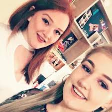 Ellie Lambert (@EllieLambert9)