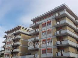 Quadrilocale in Vendita in Via Antonio Zotti a Roma