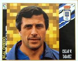 Óscar washington tabárez silva, né le 3 mars 1947 à montevideo en uruguay, est un ancien joueur de football uruguayen, reconverti comme entraîneur. El Cromo De Hoy Oscar Washington Odio El Futbol Moderno Facebook