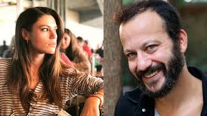 Yüsra geyik'in adı rıza kocaoğlu ile aşk söylentilerine karıştı. Riza Kocaoglu Ile Yusra Geyik In Ortaya Cikan Fotografi Ask Dedikodularini Alevlendirdi Foto Galerisi 1 Resim