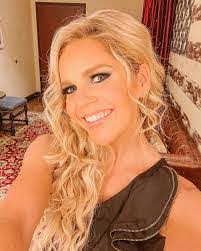 Robyn Stovall's Instagram, Twitter & Facebook