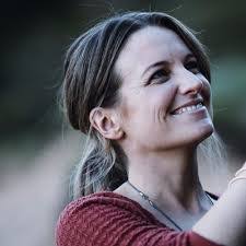 Debra Loftus's Instagram, Twitter & Facebook