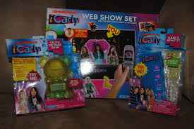Each icarly fashion switch figure comes with one extra set of vinyl fashions for fashion switch play. Holiday Gift Guide Playmates Toys Icarly Products Review And Giveaway Closed Dustinnikki Mommy Of Three