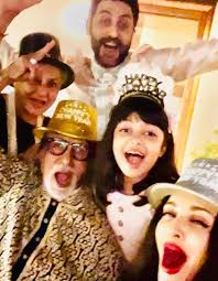 The ones that brought her into the limelight were the garden sari and the. Amitabh Bachchan Jaya Bachchan Aishwarya Rai And Abhishek Bachchan S Fun New Year Party Is All About Funky Glasses And Party Hats View Photo Bollywood News Jioforme
