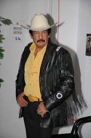 Bernabé melendrez was born on april 12, 1949 in personal details. Beto Quintanilla Bernabe Melendrez On Pandora Radio Songs Lyrics