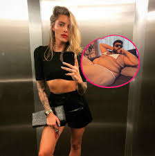 Nach neun jahren wurde mama simone als komissarin in frührente geschickt. So Reagiert Sophia Thomalla Auf Faisals Bikini Bild Parodie Promiflash De