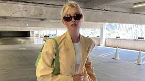 The czech supermodel poses for elle spain's january 2021 issue. We Identify Elsa Hosk S Amazing Bag Collection Grazia