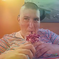 You can probably tell that I love my effin' job! Meet Mara Thonner! And  thank you Peloton for allowing me to bring drag to the community. ❤️