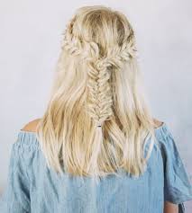 Half Up Fishtail Braids For Short Hair Model Jannayaromich Fishtail Hairstyles Hair Styles Fish Tail Braid