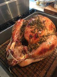 Cover the whole bird and pan with aluminum foil, tucking it all the way under the pan. I Tried Pioneer Woman S Roasted Thanksgiving Turkey Kitchn