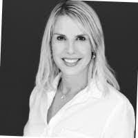 Karen Rustman's Instagram, Twitter & Facebook