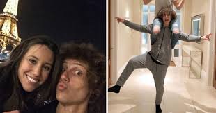 Just the other day, a young boy, crying and full of emotion, hopped the security barrier and sprinted to david in the hopes of meeting his hero. David Luiz Subject To 18m Arsenal Bid Who S The Hot Girlfriend He D Take Across London Daily Star