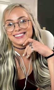 Sandra janet updated her profile picture.