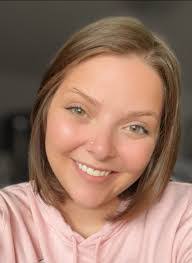 Casey Vickers's Instagram, Twitter & Facebook