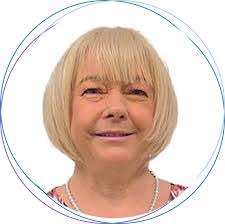 Stella Davies's Instagram, Twitter & Facebook