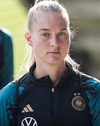 Sascha Glass's Instagram, Twitter & Facebook