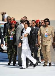 gaddafi s all female bodyguards 38 pics muammar gaddafi bodyguard military women