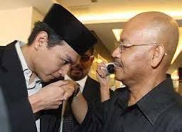 Saya Azlan Mohd Lazim Gambar Sesungguhnya Percaya Anak Saya Saiful Bukhari Telah Dipergunakan Oleh Pihak Pihak Tertentu Yang Tidak Bertanggungjawab Termasuk