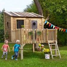 Stelzenhaus Mit Umzauntem Balkon Jako O Kinder Spielhaus Garten Kinder Spielhaus Stelzenhaus