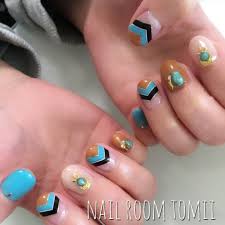 夏秋海ハンド変形フレンチ Nail Room Tomiiのネイルデザインno