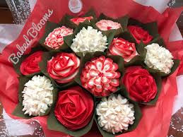 Red And White Birthday Bouquet Www Bakedblooms Com Cupcake Flower Bouquets Cupcake Bouqet Cake Decorating Tips