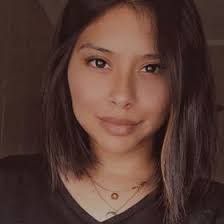 Rosa Ulloa's Instagram, Twitter & Facebook