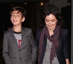 Sara gilbert is an american actress, director, and producer known for her role as darlene conner on the abc sitcom roseanne, for which she r. Sara Gilbert Bio Family Net Worth Spouse Age Height And Much More
