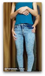 20代後半】エロの探求者・教職女子のピチピチスキニー脱ぎ脱ぎ！6回目撮影【スキニー】動画 | @Pantyhose_Tokyo