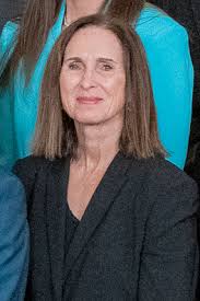 Lisa Boyer's Instagram, Twitter & Facebook