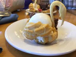 I Ate Ice Cream In A Swan Food Eat Recipes