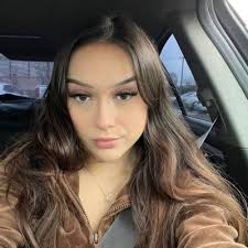 anisa 🍃 (@AnisaPerry16)