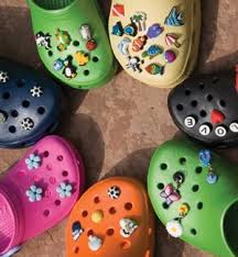 Aesthetic Black Crocs With Charms What The Croc Abby Off The Record Crocs Crocs Shoes Croc Charms