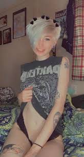 NEW SALE!!Im having a super sale for spooky season, its only $6(40% off)to  subscribe to my onlyfans for the next 20 subs!Sub for 550+ nude & lewd  photos in many different looks