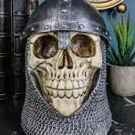 Amazon.com: Ebros - Calavera medieval de caballero con casco ...